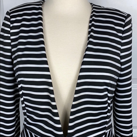 Aryn K stripped Tuxedo Blazer - Picture 2 of 11